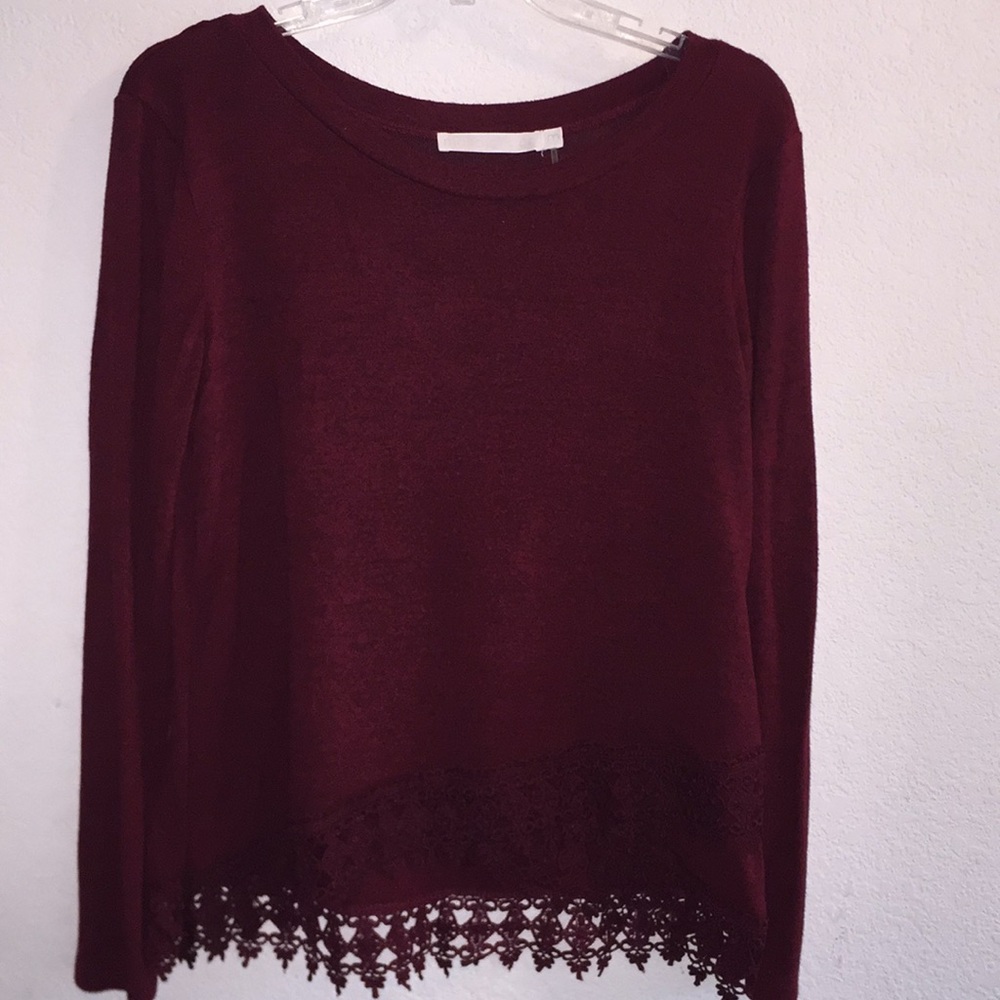 Mosaic & Co Red Lightweight Knit Top W/ Lace Trim